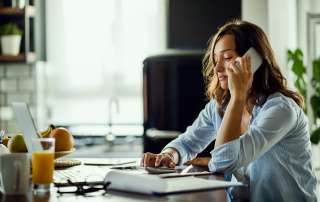 Image to accompany article 'Controlling the finances can be abuse' by Brisbane's best family law firm.