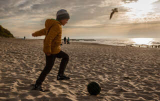 Image accompanying family law article "DNA testing – is it worth it?"