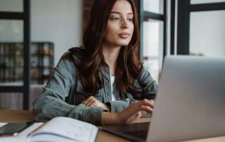 Image accompanying family law article "What happens to property and income acquired after separation"